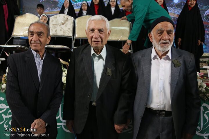 تجلیل از هنرمندان حرم رضوی در شهر اصفهان