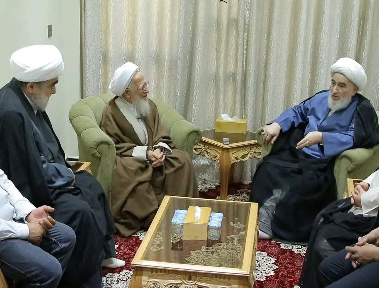 دیدارهای صمیمانه و علمی علما و فضلای حوزه نجف اشرف با آیتالله جوادی آملی