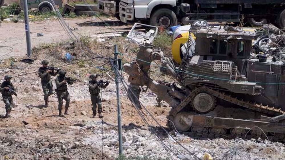 Israeli criminal forces intensify assault on Tulkarm, destroying homes and infrastructure
