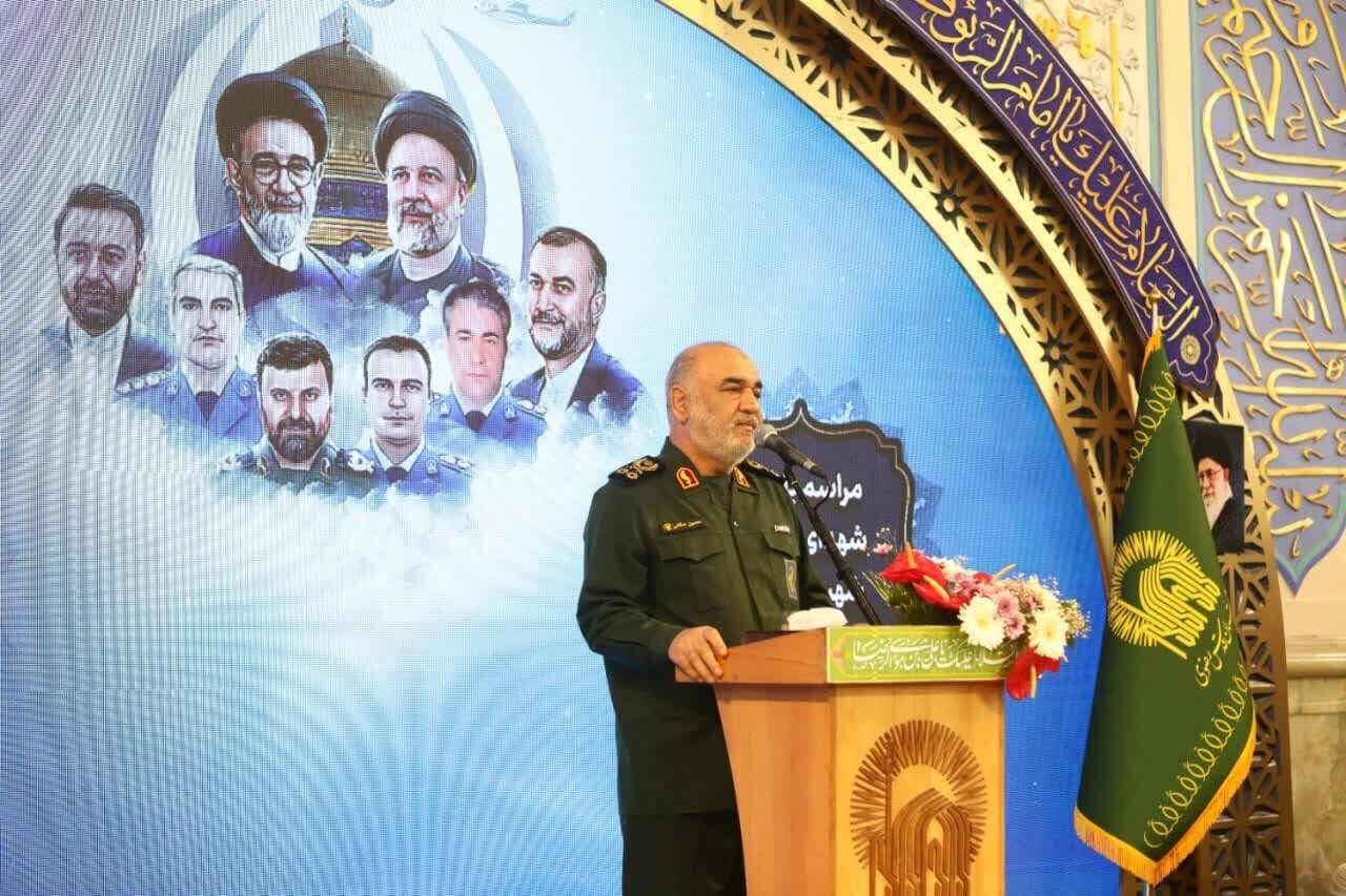 اللواء سلامي: أصبح الشهيد رئيسي أسوة خالدة للشعب الإيراني باستشهاده