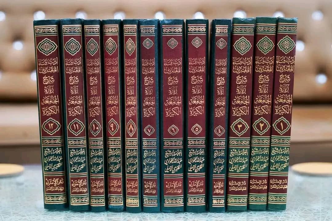 Ayatollah Sheikh Jawadi Amuli Atembelea Makao ya Maimamu wa Ahlul-Bayt (as) Samarra, Akaribishwa kwa Heshima Kubwa