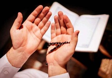 چرا در دعا کردن گاهی باید التماس کرد، گاهی سکوت؟