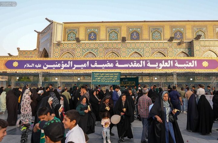 تقرير مصور| العتبة العلويّة تقدم الخدمات للزائرين بمناسبة مولد الإمام الرضا (ع) في مشهد المقدّسة