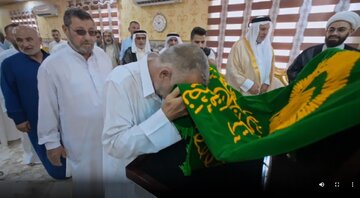 ویڈیو |عراق:صوبہ نینوا کے عوام روضۂ مبارکۂ امام رضا(ع) کے پرچم کا دیدار کرتے ہوئے