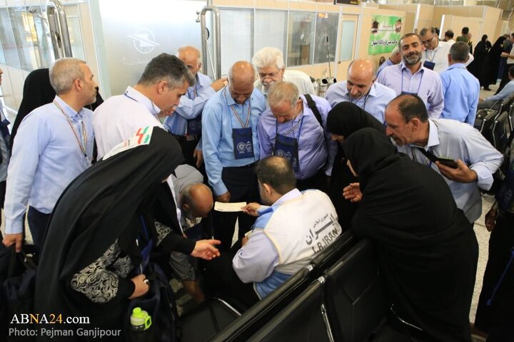 تقرير مصور| إنطلاق اول قافلة الحجاج من مدينة اصفهان لأداء مناسك الحج