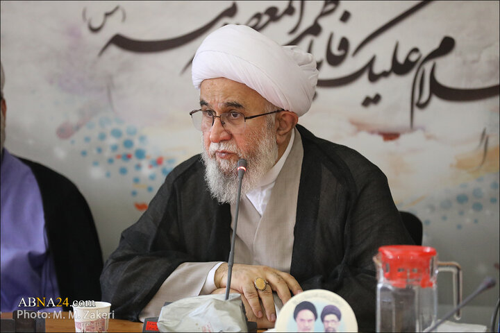 نشست «نقش اساتید دانشگاه در معرفی جهانی اسلام» با حضور آیت‌الله رمضانی