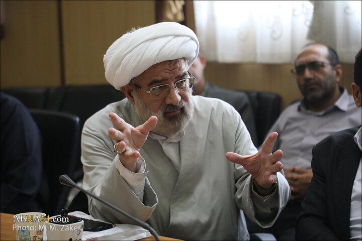نشست «نقش اساتید دانشگاه در معرفی جهانی اسلام» با حضور آیت‌الله رمضانی