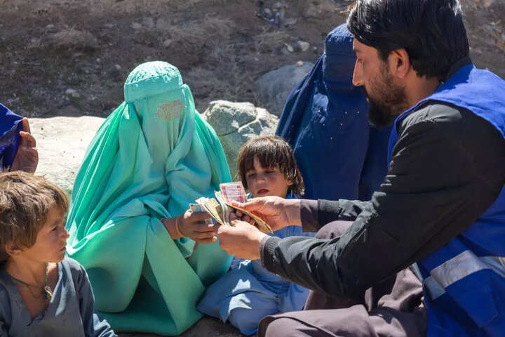 یونیسف به ۶۶ هزار خانواده در ۴ استان افغانستان کمک نقدی توزیع می‌کند