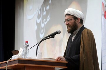 پیکر مرحوم حجت الاسلام «حسینعلی نقده‌دوزان اصفهانی» در شهر کربلای معلی تشییع می‌شود