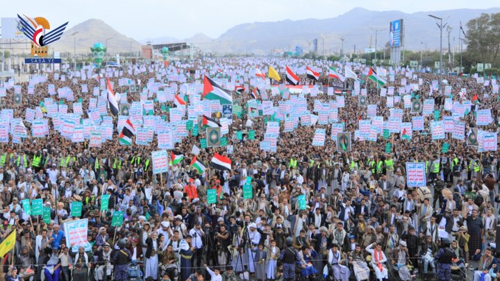 تقرير مصور| مسيرة مليونية "لنصرة غزة..بقوة الله هزمنا أمريكا وسنهزم إسرائيل" في صنعاء