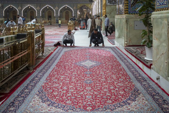 إطلاق البرنامج الصيفي لغسل صحن مرقد أبي الفضل العباس (عليه السلام) وفرشه