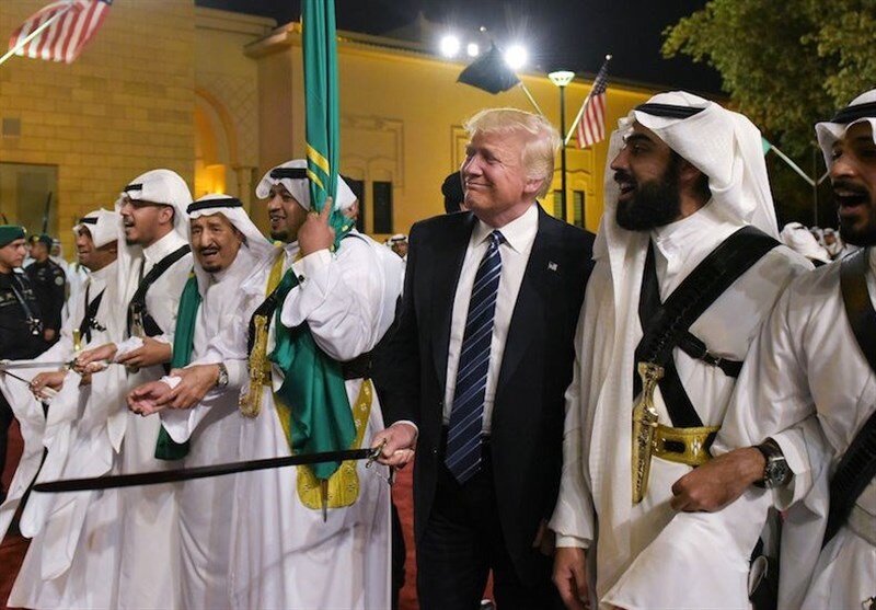 Analysis / Hunger for petrodollars: What to expect from Trump’s Persian Gulf tour?