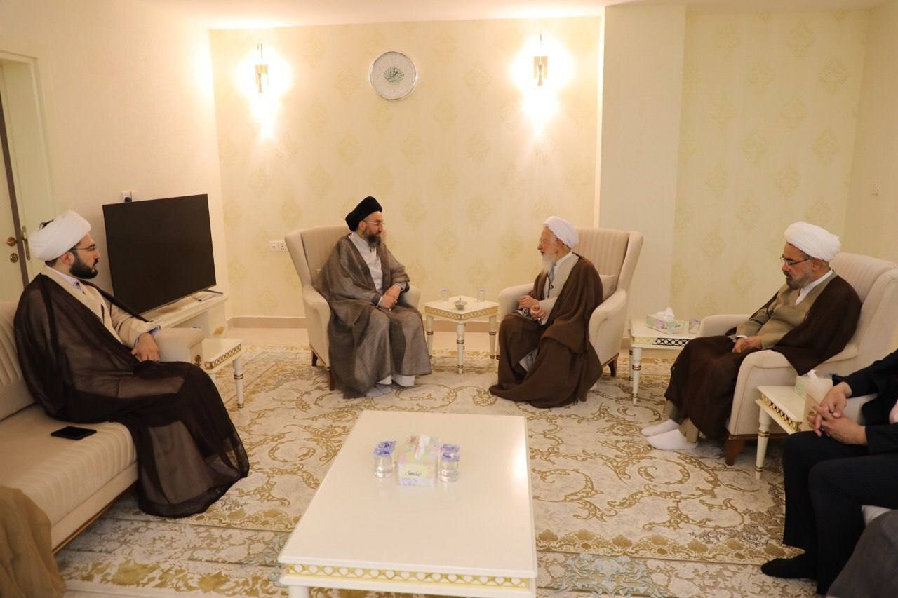 سید عمار حکیم با آیتالله جوادی آملی دیدار کرد/ بررسی چالشهای پیشروی امت اسلامی