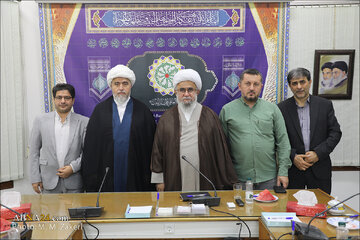 گزارش تصویری | دیدار مدیر حسینیه امام علی(ع) روسیه با آیت‌الله رمضانی