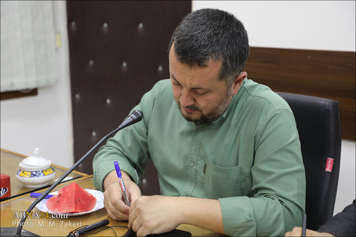 گزارش تصویری | دیدار مدیر حسینیه امام علی(ع) روسیه با آیت‌الله رمضانی