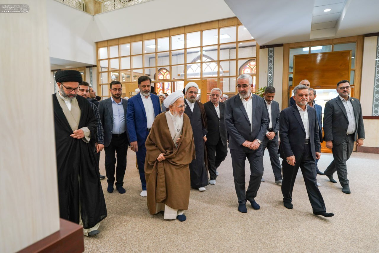 تجلیل آستان مقدس علوی از آیتالله جوادی آملی با حضور علما و دانشگاهیان + تصاویر