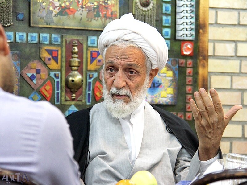 Iranian scholar highlights political and spiritual significance of Hajj