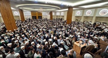 Video | Ayətullah Cavadi Amoli Nəcəf Elmi Hövzəsinin üləma və tələbələri tərəfindən müstəsna qarşılanıb