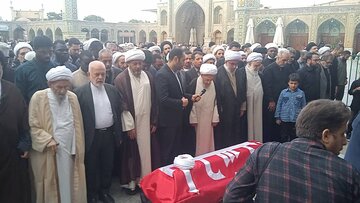Mazishi ya Hujjatul Islam wal-Muslimin Al-Haj Aghaai Naqdah Douzan (Rahmatullah Alayh), Qom - Iran + Picha