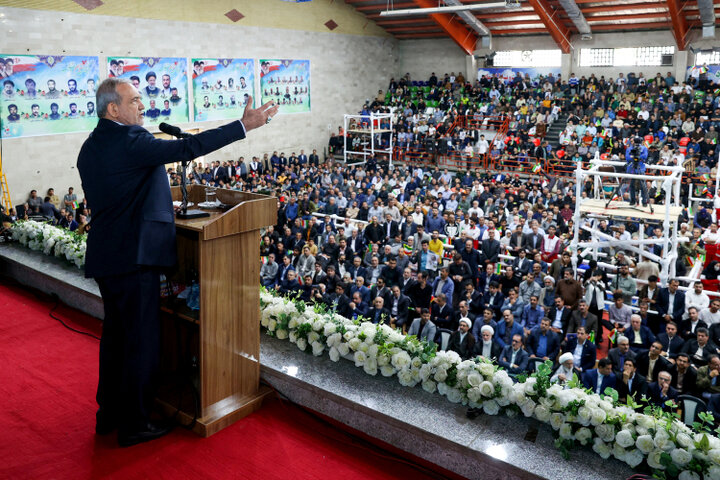 کسانی که می‌خواهند ایران را ضعیف نشان دهند، ایرانیان را نمی‌شناسند