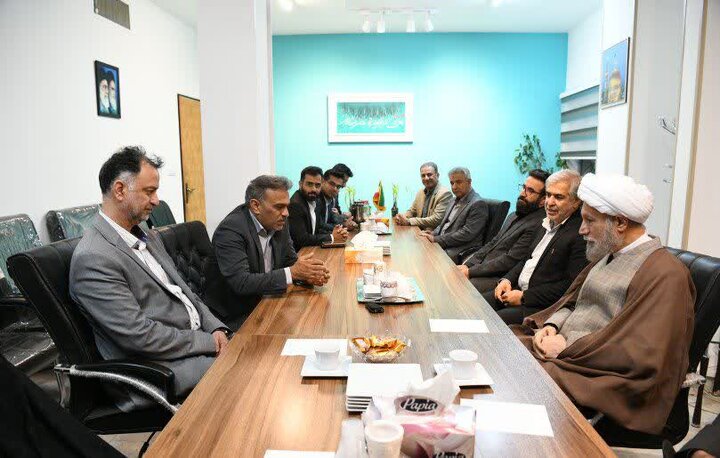 تصاویر| دیدار شیخ الاسلام معاون وزیر آموزش و پرورش با نماینده ولی فقیه در فارس