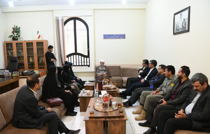 تصاویر| معاون رئیس جمهور با حجت الاسلام والمسلمین دژکام دیدار و گفت و گو کرد