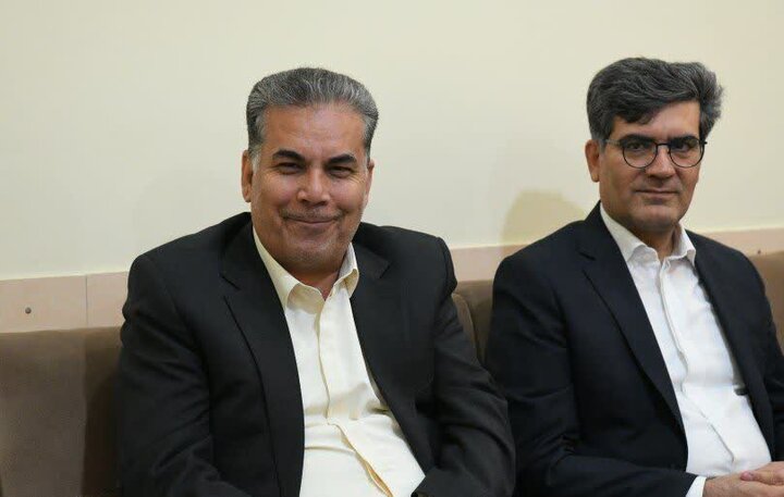 تصاویر| معاون رئیس جمهور با حجت الاسلام والمسلمین دژکام دیدار و گفت و گو کرد