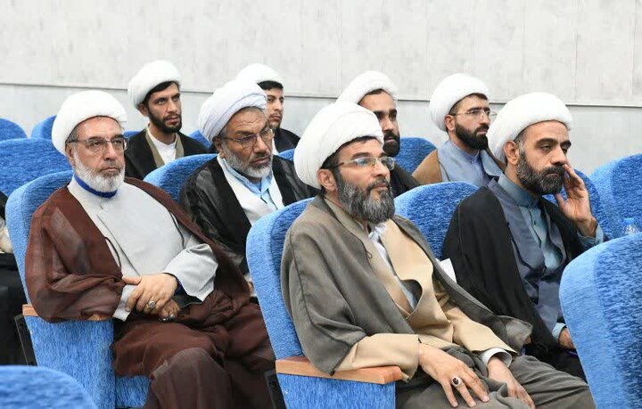 تصاویر| اجلاسیه مدیران مدارس علمیه فارس در شیراز