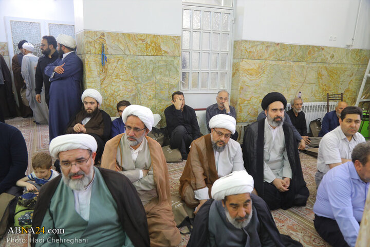 مراسم تشییع پیکر مرحوم حجت‌الاسلام نقده‌دوزان در شهر قم