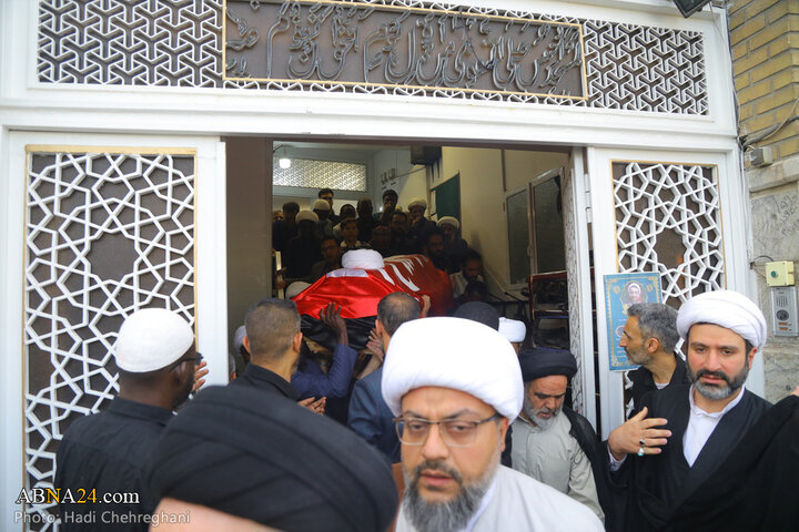 مراسم تشییع پیکر مرحوم حجت‌الاسلام نقده‌دوزان در شهر قم