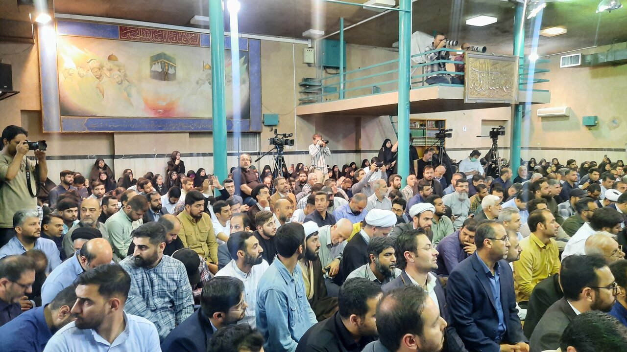 گزارش ابنا از عهد خدمت با خادم ملت در جماران/ پاسداشت یکسالگی شهادت رئیسجمهور مردمی