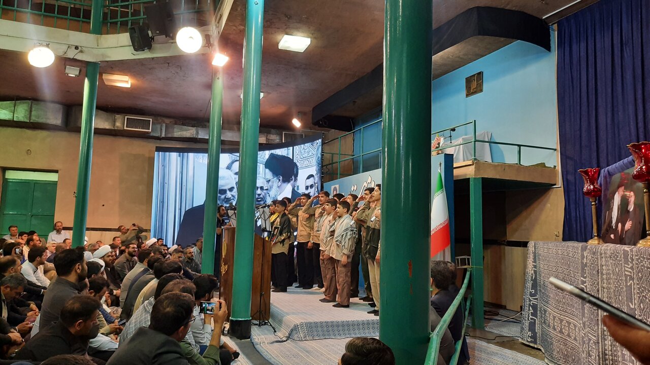 گزارش ابنا از عهد خدمت با خادم ملت در جماران/ پاسداشت یکسالگی شهادت رئیسجمهور مردمی