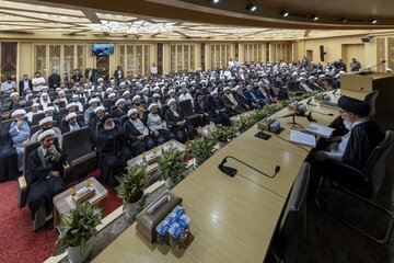 تقرير مصور/ ندوة عن سمات المدرسة الأصولية في كربلاء المقدسة
