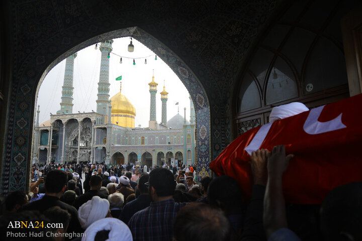 مراسم تشییع پیکر مرحوم حجت‌الاسلام نقده‌دوزان در شهر قم