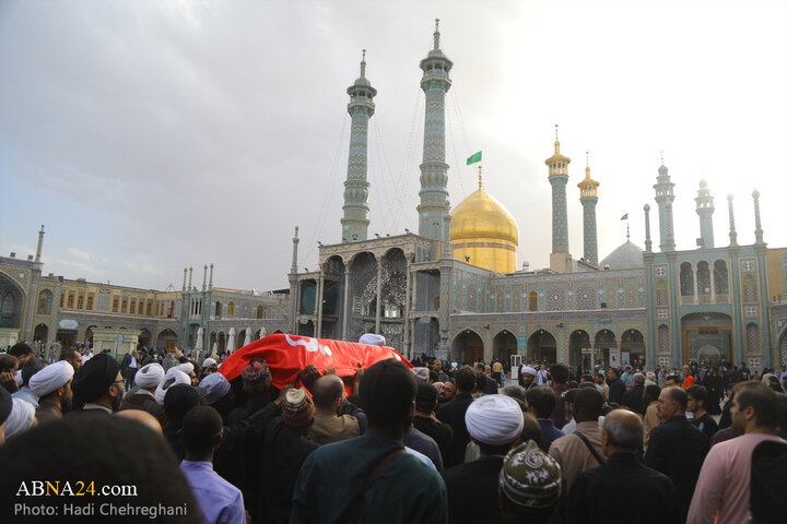 مراسم تشییع پیکر مرحوم حجت‌الاسلام نقده‌دوزان در شهر قم