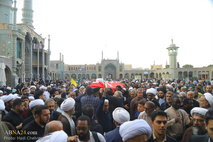 مراسم تشییع پیکر مرحوم حجت‌الاسلام نقده‌دوزان در شهر قم