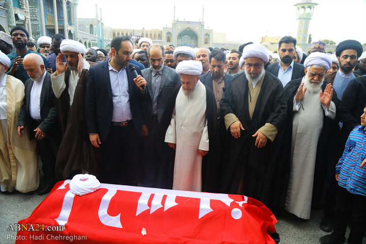 مراسم تشییع پیکر مرحوم حجت‌الاسلام نقده‌دوزان در شهر قم
