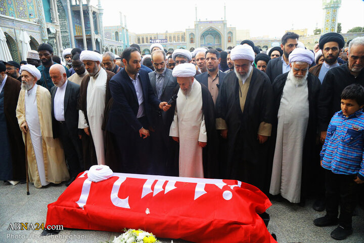 مراسم تشییع پیکر مرحوم حجت‌الاسلام نقده‌دوزان در شهر قم