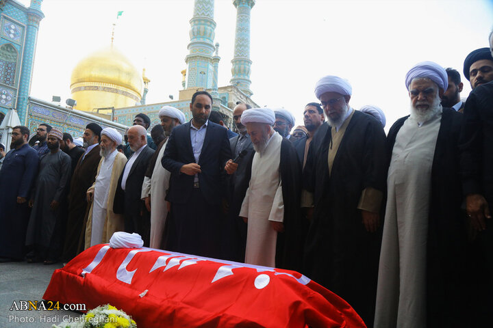 مراسم تشییع پیکر مرحوم حجت‌الاسلام نقده‌دوزان در شهر قم