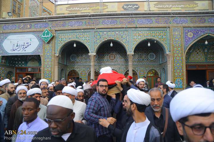 مراسم تشییع پیکر مرحوم حجت‌الاسلام نقده‌دوزان در شهر قم