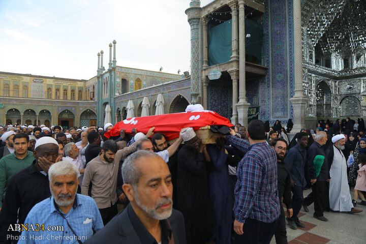 مراسم تشییع پیکر مرحوم حجت‌الاسلام نقده‌دوزان در شهر قم