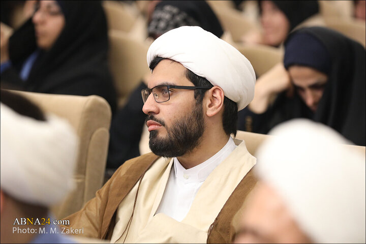 "Rapora Wêne | Sêyemîn Konferansa ‘Ragihandekarên Mihribanî û Mirovazê’ li Civata Zehrayê (s.x) ya Bajara Qomê"