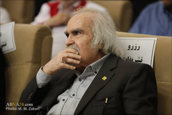 "Rapora Wêne | Sêyemîn Konferansa ‘Ragihandekarên Mihribanî û Mirovazê’ li Civata Zehrayê (s.x) ya Bajara Qomê"