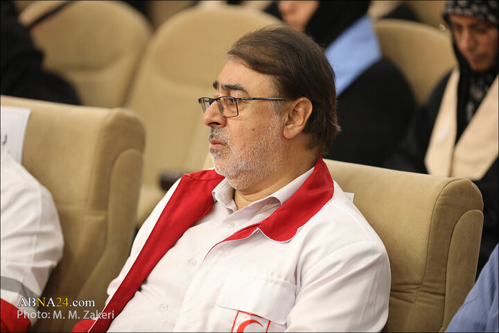 "Rapora Wêne | Sêyemîn Konferansa ‘Ragihandekarên Mihribanî û Mirovazê’ li Civata Zehrayê (s.x) ya Bajara Qomê"