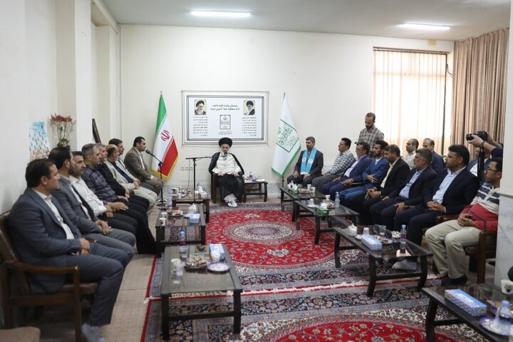 آیت‌الله حسینی بوشهری: عدالت‌خواهی تنها در شعار نیست/ بسیجی یعنی یک کار جهادی همراه با تلاش و کوشش