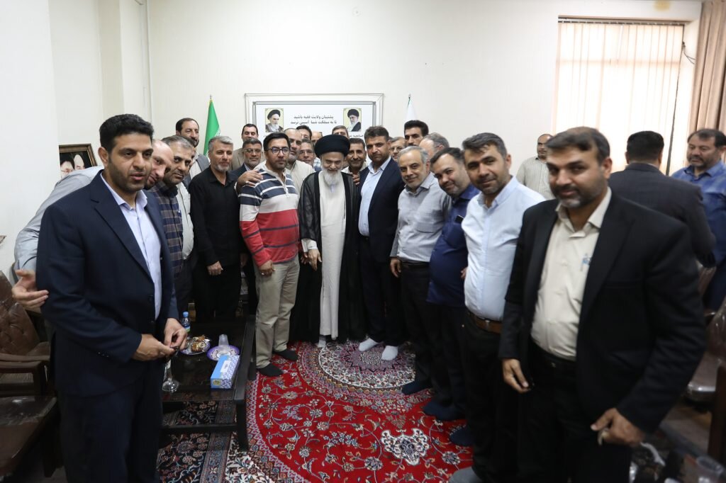 آیت‌الله حسینی بوشهری: عدالت‌خواهی تنها در شعار نیست/ بسیجی یعنی یک کار جهادی همراه با تلاش و کوشش