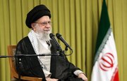 Rêberê Mezin ê Şoreşa Îslamî:Divê rejîma siyonîst ji vê herêmê were derxistin û ew ê were derxistin/Bikaranîna hêzê ji bo aştiyê derewa Trump e