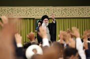 İİR üzrə bir qrup müəllimin İmam Xamenei həzrətləri ilə görüşündən foto görüntülər