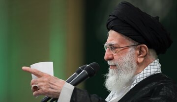 امریکہ اپنی طاقت غزاوی بچوں کے قتل عام کے لئے استعمال کر رہا ہے، امام خامنہ ای
