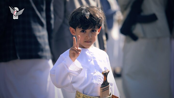 تقرير مصور| جماهير غفيرة تحتشد في مسيرة واسعة بالعاصمة اليمنية دعما واسنادا لغزة ضد المحتلين الصهاينة